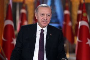 Cumhurbaşkanı Erdoğan’dan emekliye müjde! En düşük maaş…