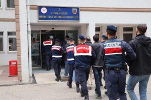 Edirne’de 5 terörist yakalandı