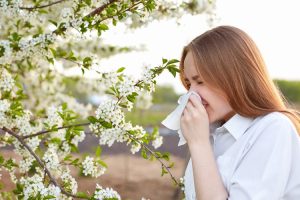 Gençleri daha çok etkiliyor… Bahar alerjisine dikkat!