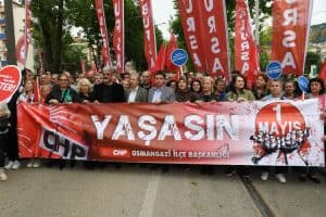 Bursa Osmangazi’de coşkulu 1 Mayıs yürüyüşü