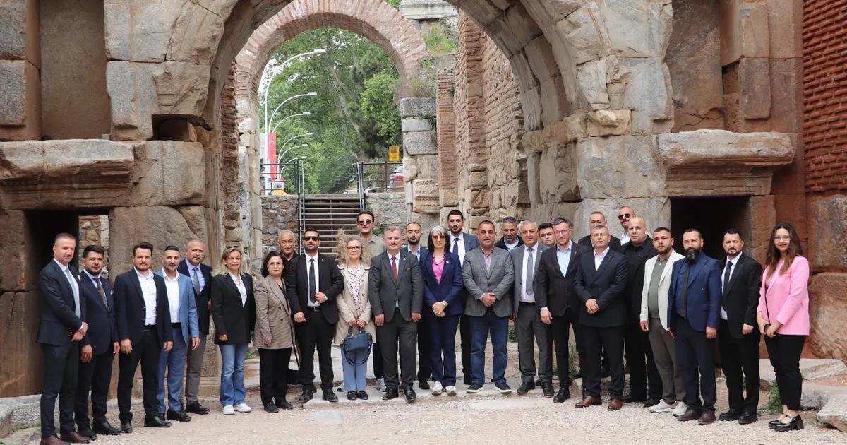 a-parti-iznik-bursanin-anahtari-olacak-gEXcUPDL.webp