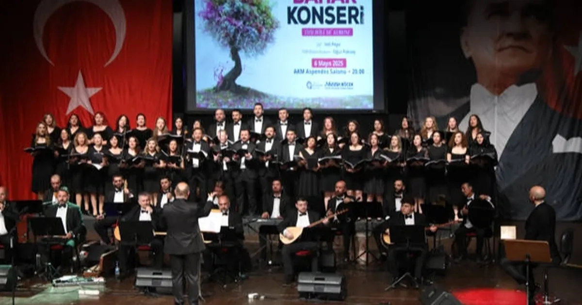 antalya-buyuksehir-thm-korosundan-bahar-konseri-QCUmDAYU.webp