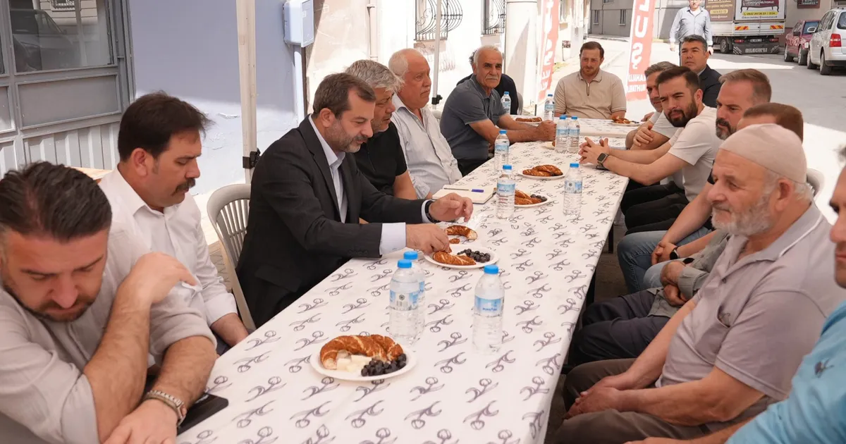bursa-gursuda-her-muhtarlik-bir-belediye-makami-zEYWEz2j.webp