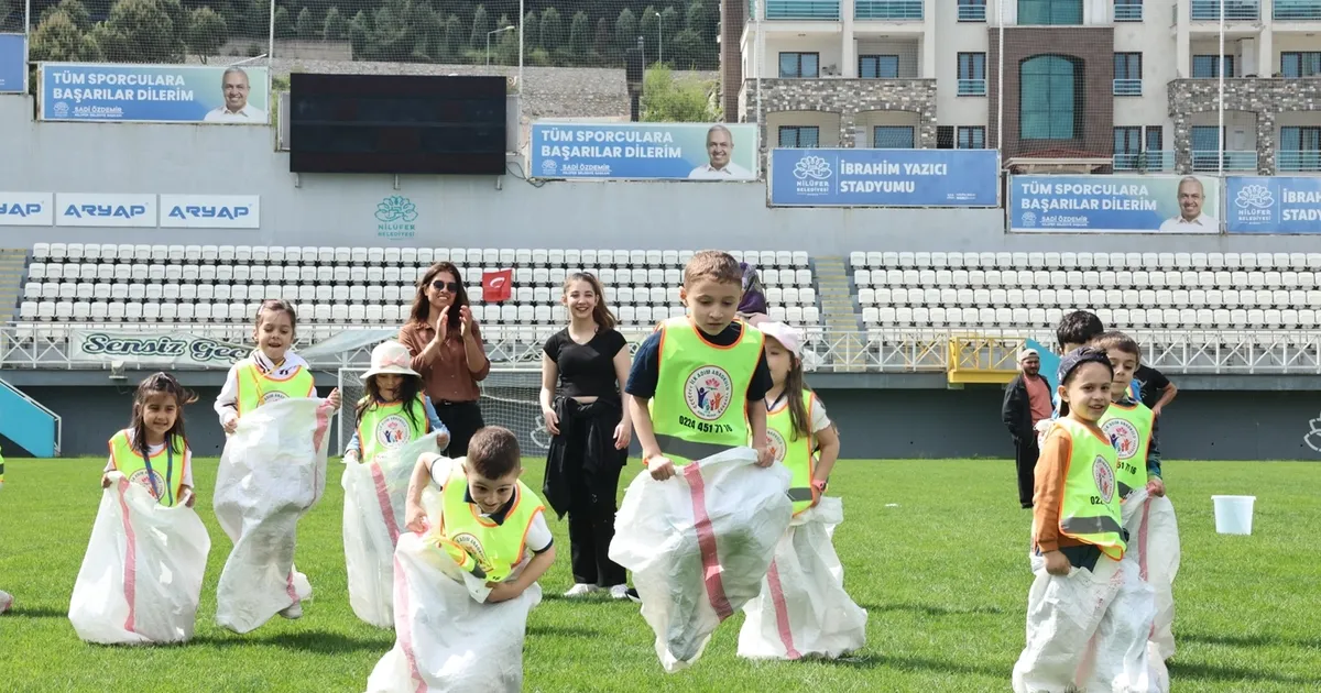 bursa-niluferde-miniklerden-tatli-mucadele-BgtPyCdE.webp