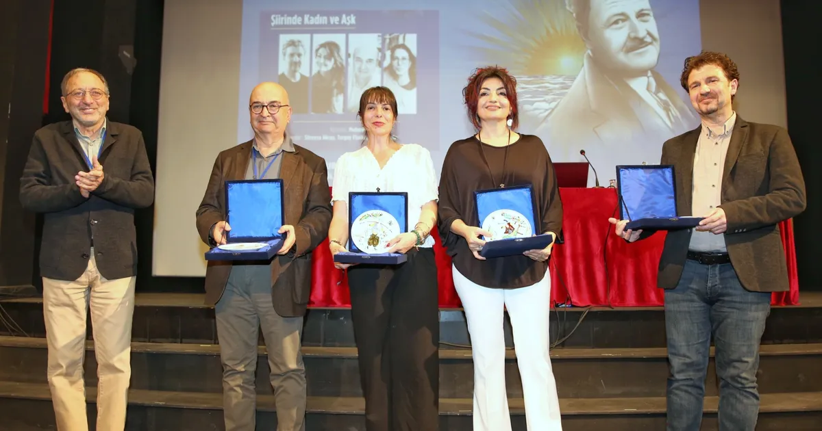 bursada-n-zim-hikmet-siir-odulu-sahibini-buldu-mHliitr2.webp