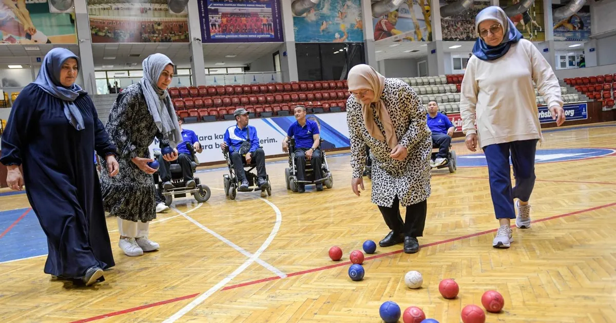 izmir-boccia-takiminin-gorunmez-kahramanlari-fedak-r-anneler-cocuklarin-en-buyuk-destekcisi-A4xjzMPT.webp