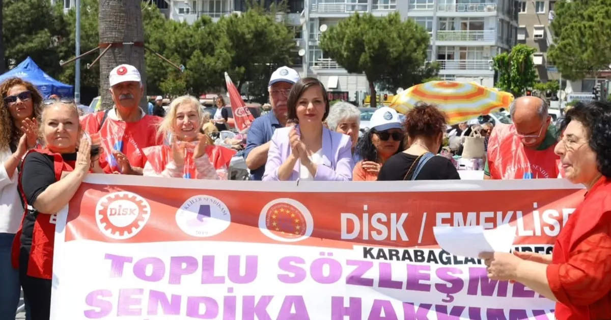 izmir-karabaglarda-kadina-siddete-isyan-JbyO7jUC.webp