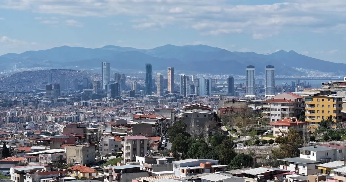 izmirin-deprem-ve-heyelan-riski-arastiriliyor-uelDCeUp.webp