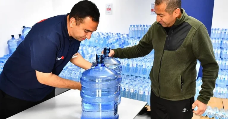 İzmirli 40 liraya sağlıklı damacana suya ulaşıyor