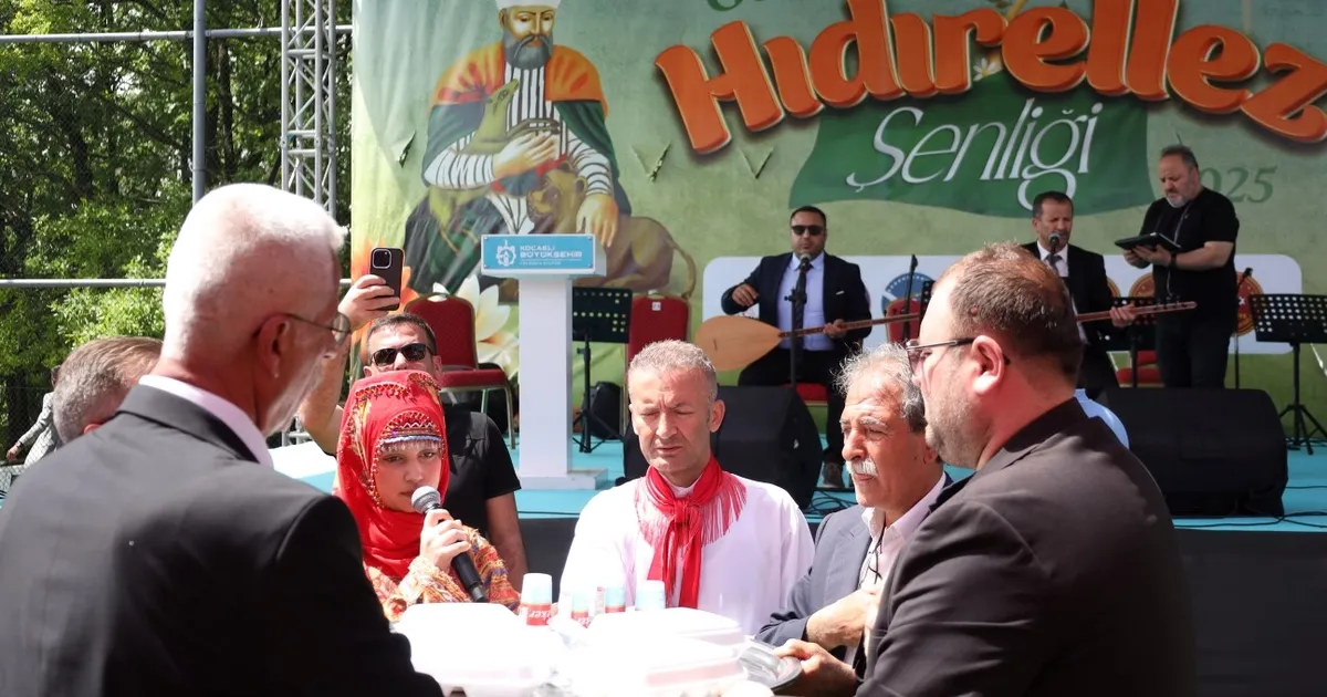 kocaelinde-hidirellez-senlikleri-buyuksehirle-renkli-gecti-VNDRnzD1.webp