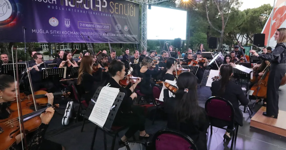 mugla-korolar-senligi-gorkemli-bir-acilisla-basladi-ti9gXuUd.webp