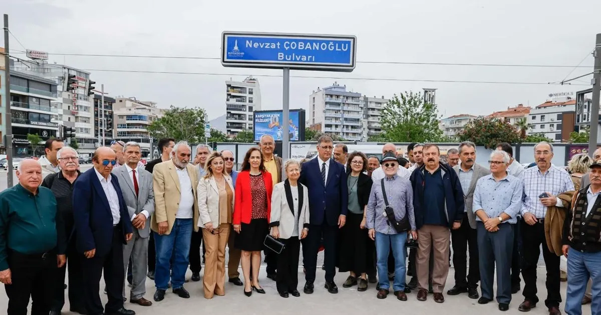 okan-yuksel-ve-nevzat-cobanoglunun-anilari-izmirde-yasatilacak-SImsJrms.webp