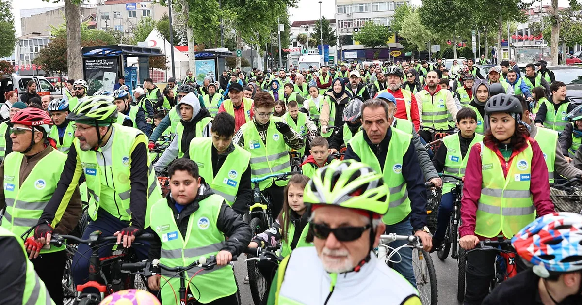 sakaryada-11-geleneksel-trafik-haftasi-etkinlikleri-duzenlendi-15lNI7iG.webp
