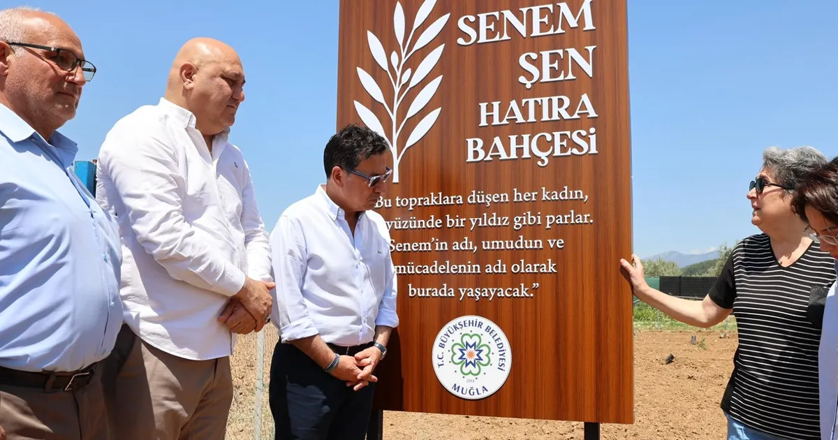 senem-sen-hatira-bahcesi-anneler-gununde-acildi-aANrORDX.webp
