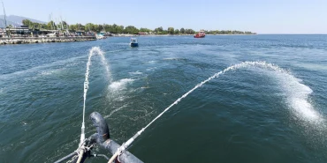 İzmir Körfezi’nde alg patlamalarına karşı çevreci çözüm: Modifiye kil